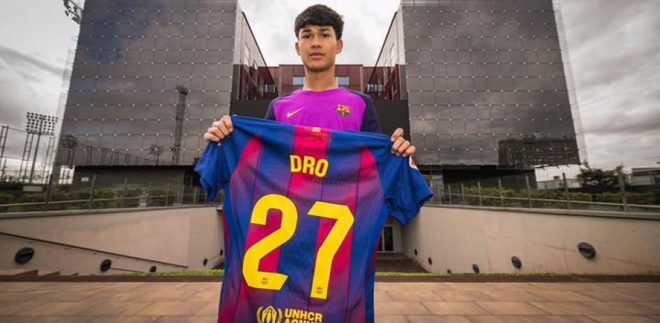 世体:2024年夏窗至今,巴萨通过出售青训球员入账超5000万欧