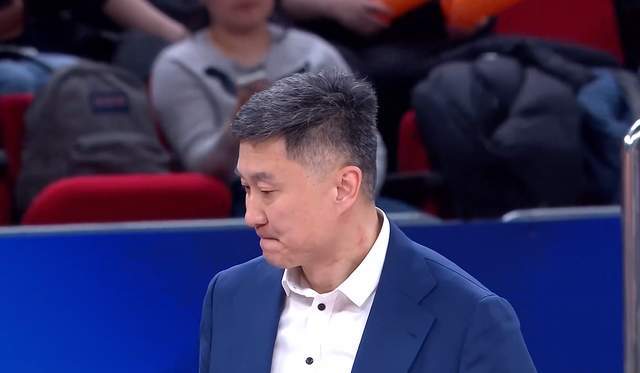 九游游戏中心-央视直播!好戏来了,徐昕PK杜锋,球迷力挺徐昕报仇,杜锋咋整